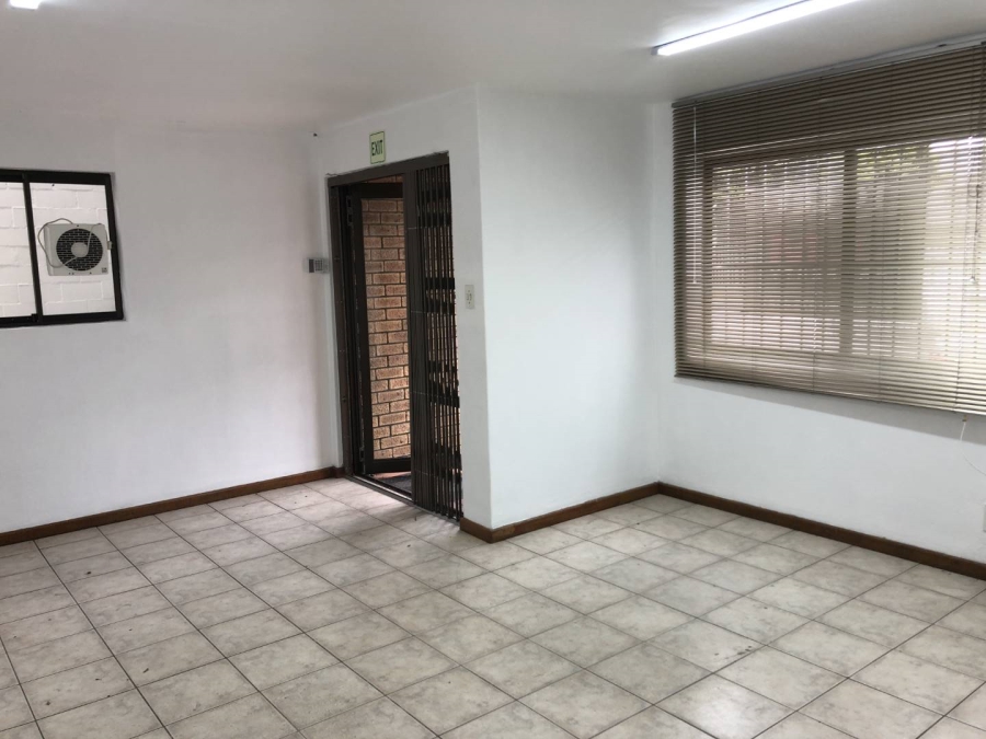 To Let commercial Property for Rent in Montague Gardens Western Cape